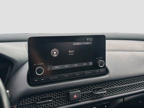 Used 2025 Honda HR-V Sport image 12