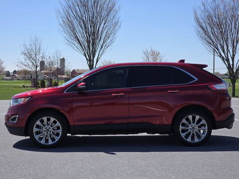 Used 2018 Ford Edge Titanium w/ Equipment Group 301A AWD/4WD image 5