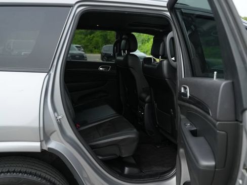 Used 2019 Jeep Grand Cherokee Altitude RWD image 23