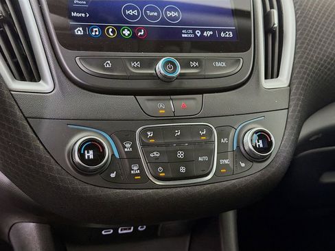 Used 2023 Chevrolet Malibu LT image 18