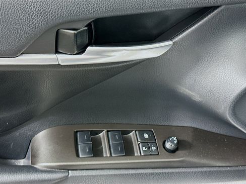 Used 2024 Toyota Camry SE FWD image 15