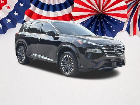 Certified 2025 Nissan Rogue Platinum w/ Platinum Premium Package FWD image 31