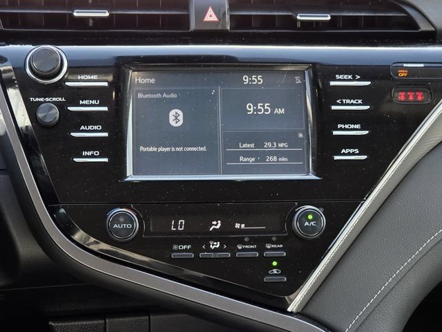 Used 2018 Toyota Camry SE w/ Moonroof Package FWD image 12