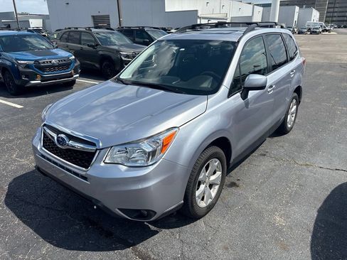 Used 2016 Subaru Forester 2.5i Premium AWD/4WD image 3