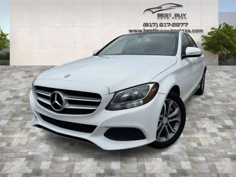Used 2015 Mercedes-Benz C 300 4MATIC Sedan image 3