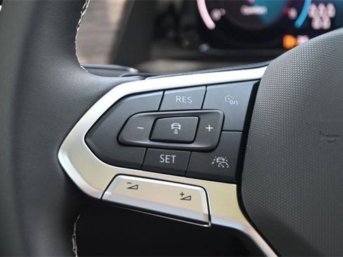 New 2025 Volkswagen Atlas SEL image 11