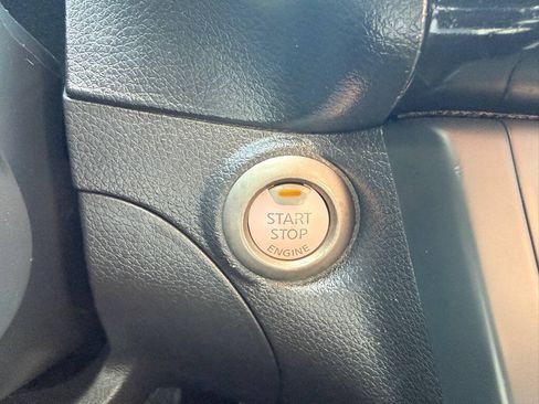 Used 2019 Nissan Sentra SV FWD image 16