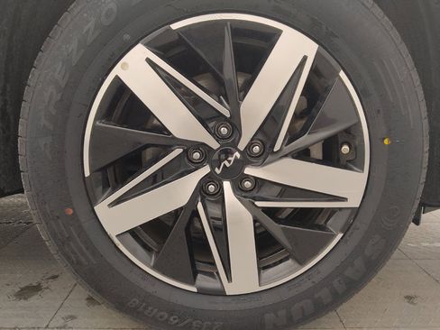 Used 2023 Kia Sorento S w/ Panoramic Sunroof Package FWD image 31