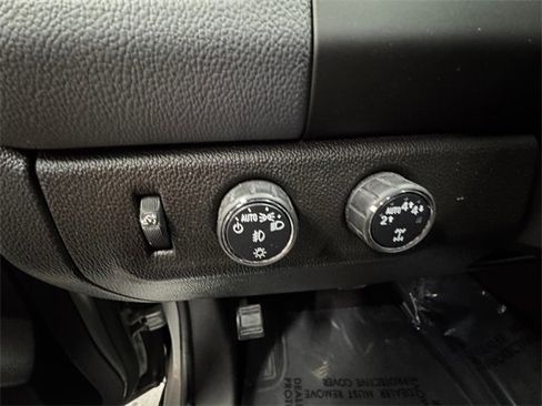 Used 2017 Chevrolet Colorado Z71 image 22