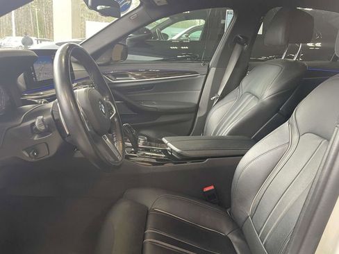 Used 2022 BMW M550i xDrive image 24