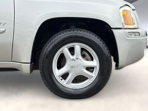 Used 2006 GMC Envoy SLE image 12