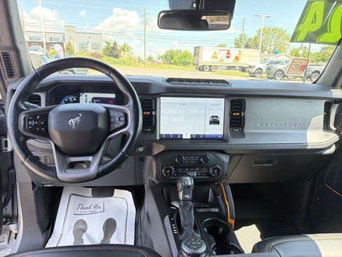 Used 2024 Ford Bronco Badlands AWD/4WD image 14