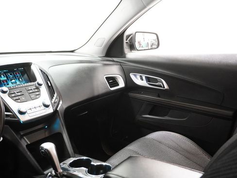 Used 2015 Chevrolet Equinox LT w/ Driver Convenience Package image 16
