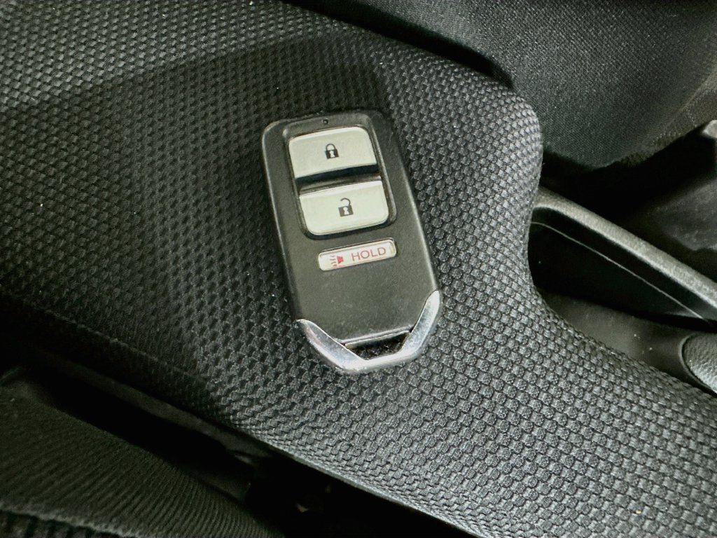 Used 2015 Honda Fit EX image 39