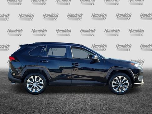 Used 2020 Toyota RAV4 XLE Premium AWD/4WD image 8