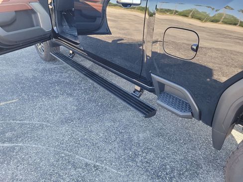 New 2026 GMC Sierra 2500 Denali Ultimate AWD/4WD image 10