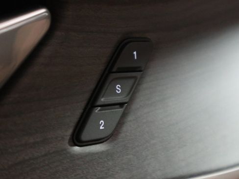 New 2025 Jeep Grand Cherokee L Limited w/ Black Appearance Package image 37