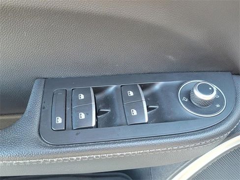 Used 2022 Alfa Romeo Giulia Ti image 32