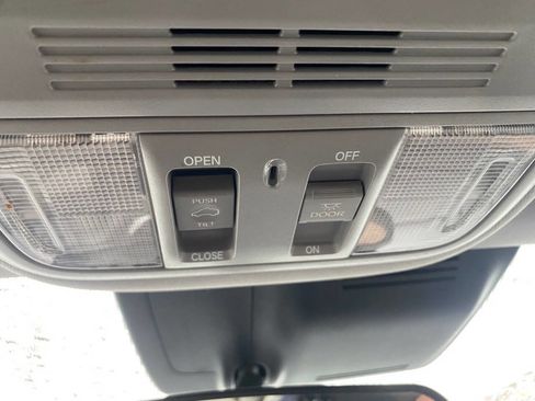 Used 2017 Honda CR-V EX image 36