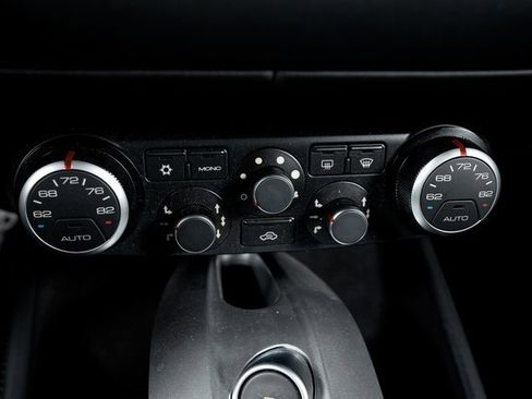 Used 2017 Ferrari California T image 29