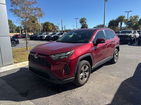 Used 2024 Toyota RAV4 XLE image 2