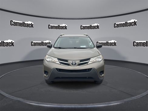 Used 2015 Toyota RAV4 LE image 2