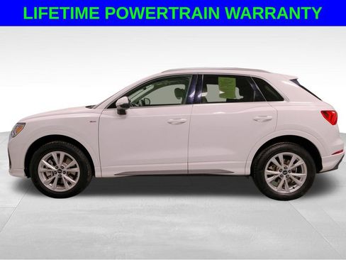 Used 2025 Audi Q3 2.0T Premium image 3