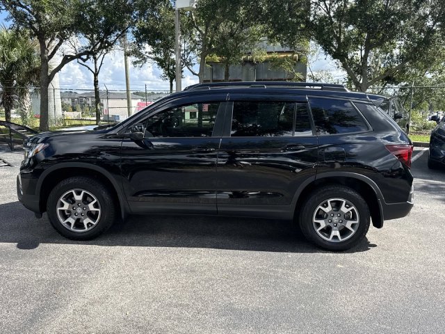 Certified 2023 Honda Passport TrailSport image 7