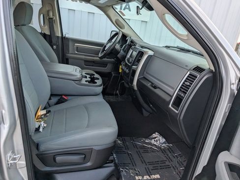 Used 2017 RAM 1500 Classic SLT image 28