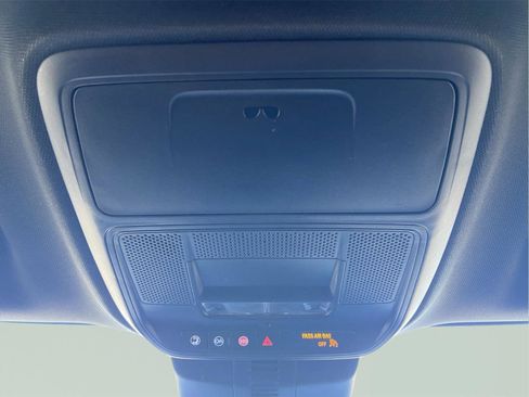 Used 2025 GMC Acadia Elevation image 70