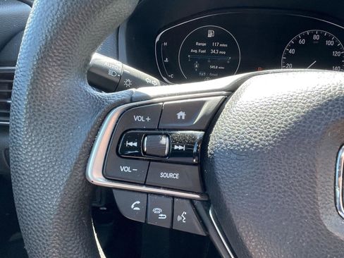 Used 2018 Honda Accord LX image 11
