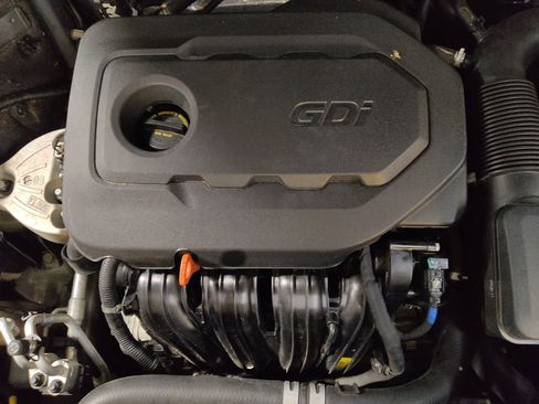 Used 2020 Hyundai Santa Fe SE FWD image 30