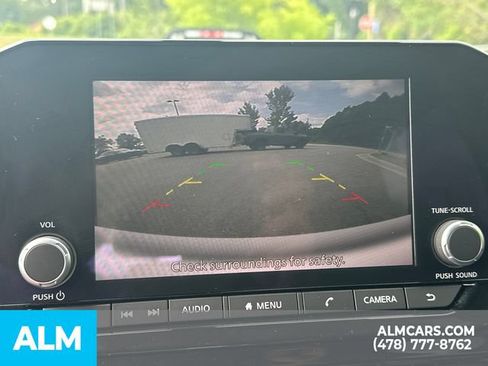 Used 2025 Nissan Pathfinder SV FWD image 34