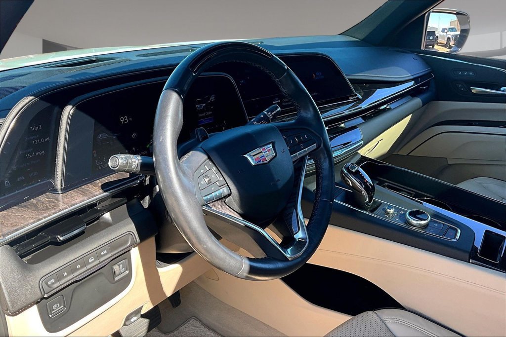 Used 2023 Cadillac Escalade ESV Premium Luxury w/ LPO, Floor Liner Package AWD/4WD image 13