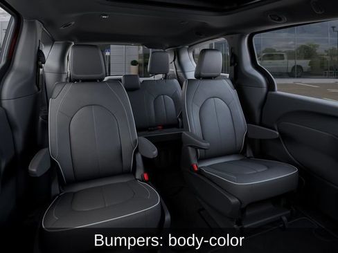 New 2027 Chrysler Pacifica Limited FWD image 17