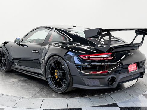 Used 2018 Porsche 911 GT2 RS RWD image 7