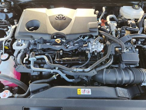 Used 2025 Toyota Camry LE image 35