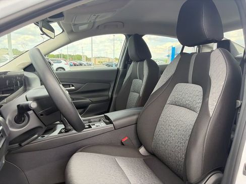 New 2026 Nissan Sentra SV w/ Floor Mat Package FWD image 15