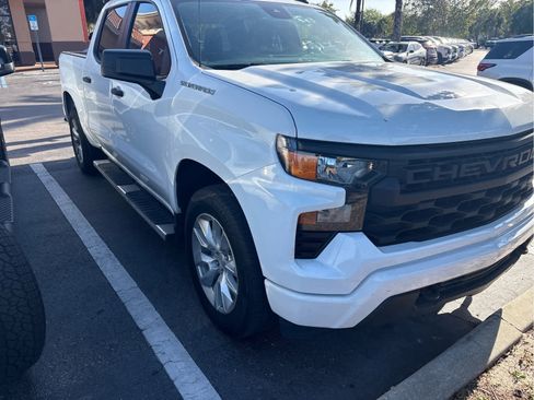 Used 2023 Chevrolet Silverado 1500 Custom image 15