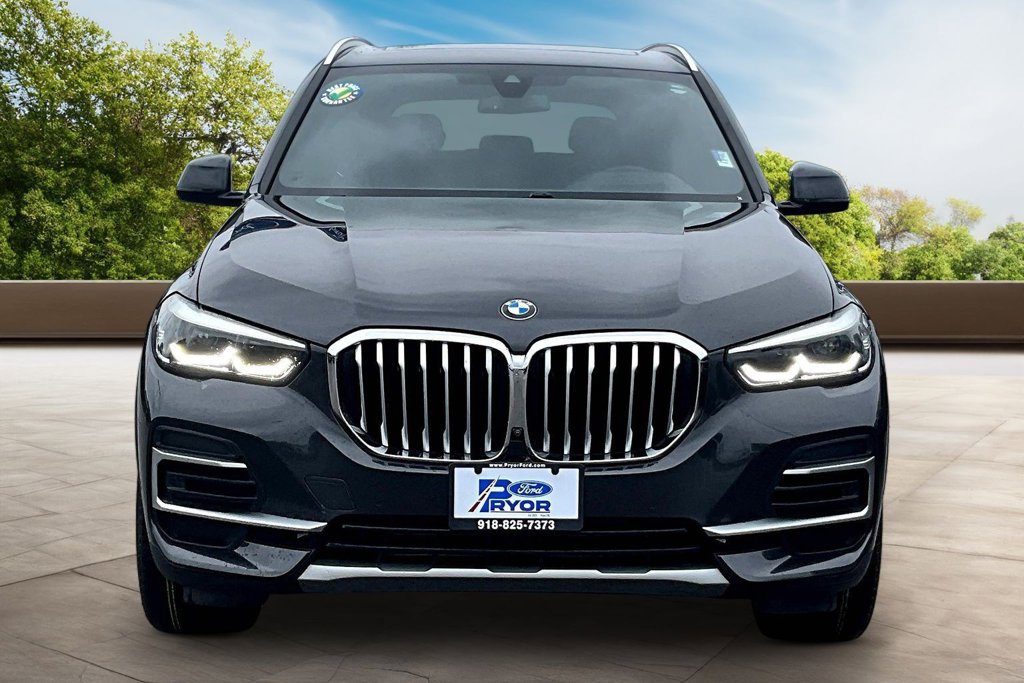 Used 2023 BMW X5 xDrive40i w/ Premium Package AWD/4WD image 3