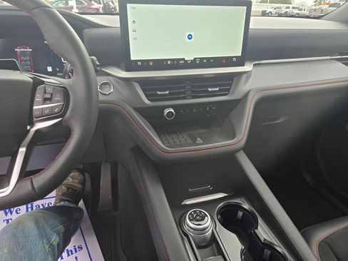 Used 2025 Ford Explorer ST image 10
