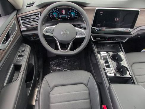 New 2026 Volkswagen Atlas SEL image 8