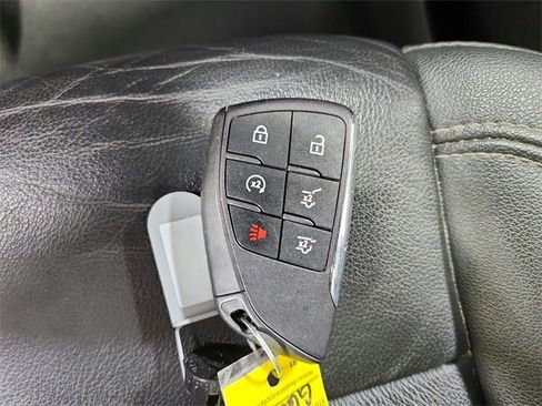 Used 2024 Chevrolet Suburban LT w/ Luxury Package image 33