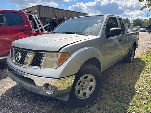Used 2007 Nissan Frontier SE image 1