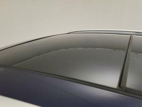 Used 2026 Genesis GV70 2.5T Select image 10