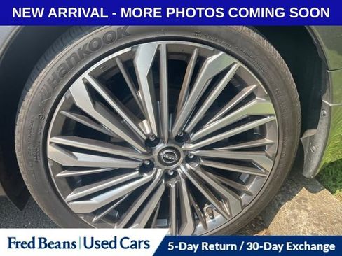 Used 2025 Nissan Altima 2.5 SL FWD image 13
