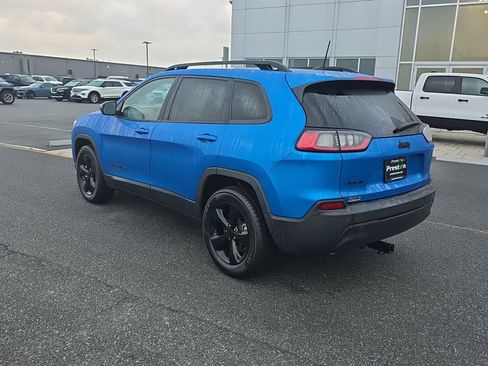 Used 2023 Jeep Cherokee Altitude Lux AWD/4WD image 9
