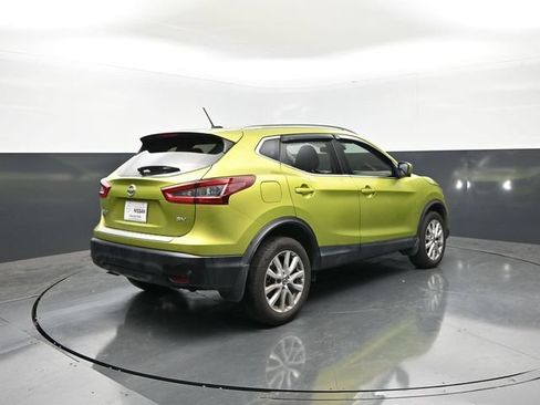 Used 2020 Nissan Rogue Sport SV w/ Technology Package FWD image 8