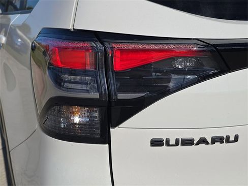 Certified 2025 Subaru Forester Limited image 7