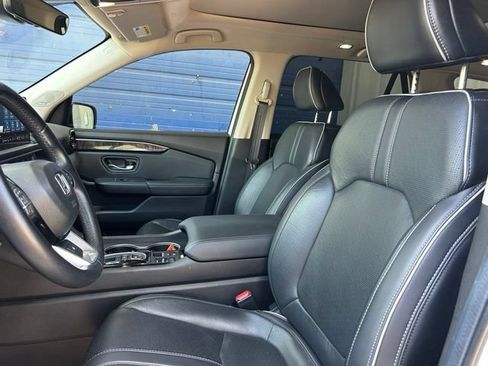 Used 2025 Honda Pilot Elite image 10